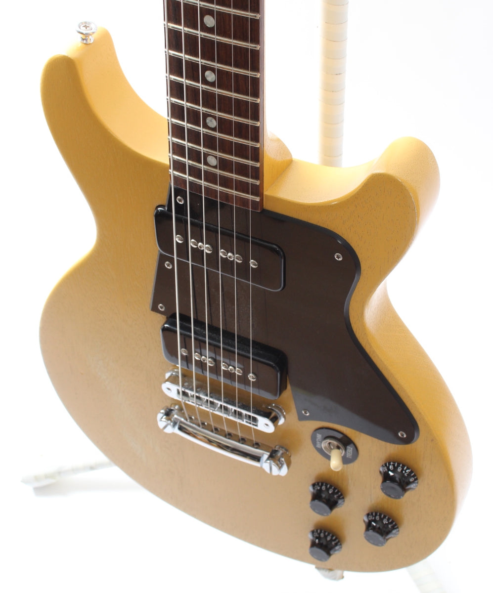 IMG_4785_ee5e3aec-c911-4a80-