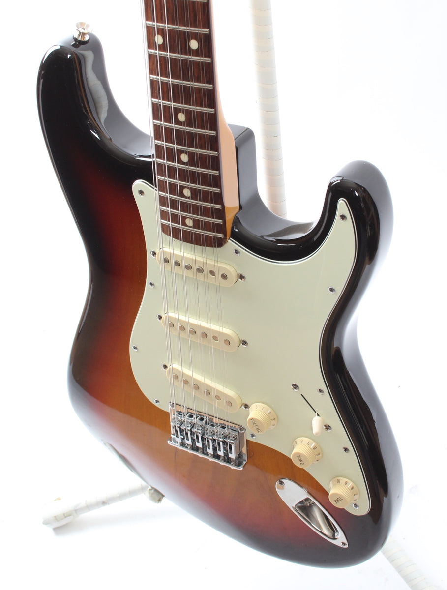 2004 Fender Stratocaster XII 12-string sunburst – Yeahman's