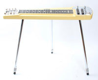 1963 Fender Deluxe 8 blonde